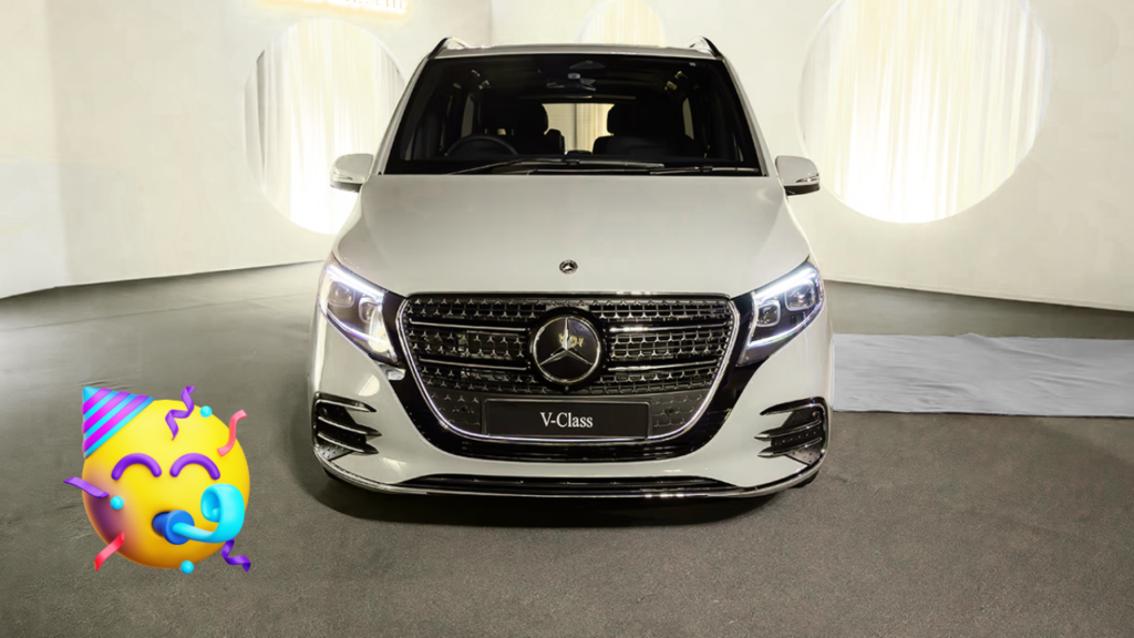 2026 Mercedes V-Class Extra Long illuminated Lit Grille and Multibeam LED headlights